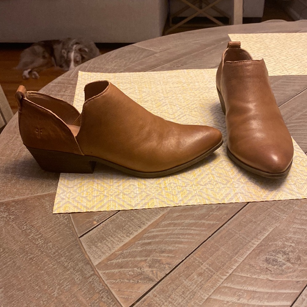 Frye, size8, brown leather booties, slip- on; no zip